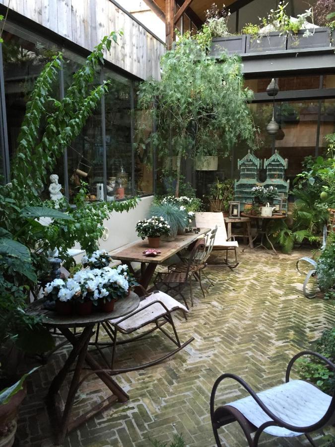 La Maison Rousseau D'hotes Frühstückspension